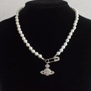 Vivienne Westwood Orb Pendant Choker